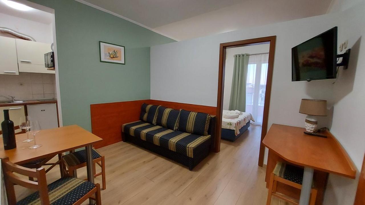 Villa Rossa Tučepi Exterior foto
