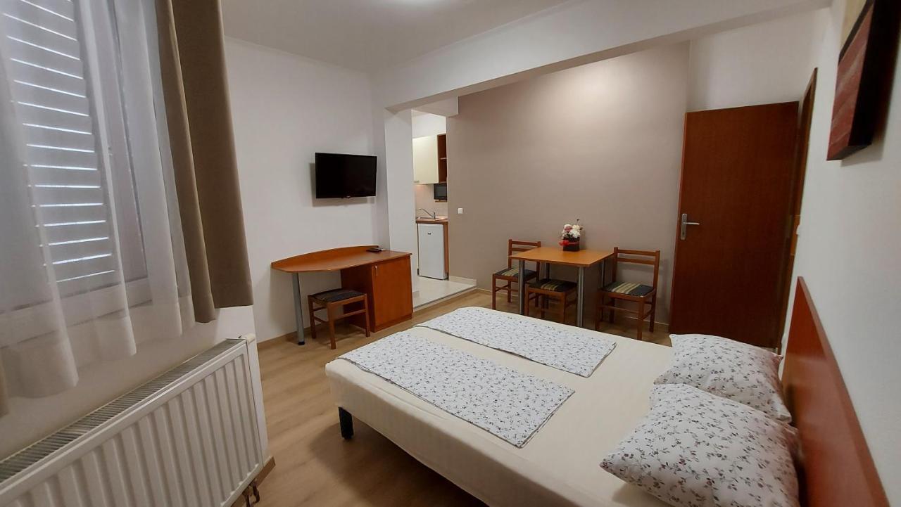 Villa Rossa Tučepi Exterior foto